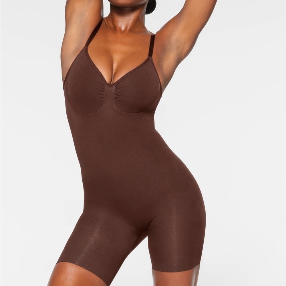 Skims Cocoa brown shapewear bodysuit NWT